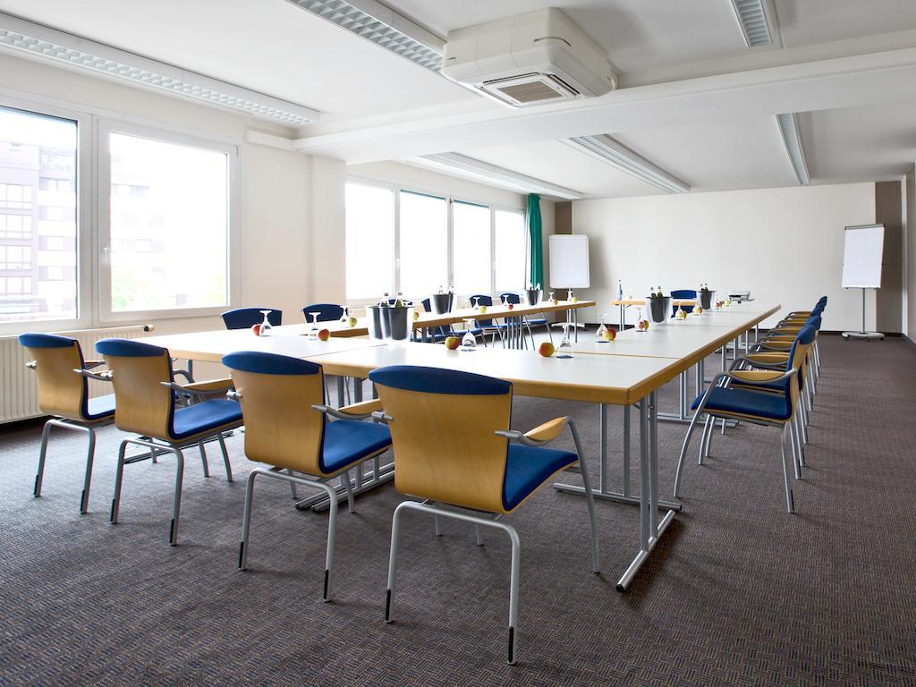 Bonjour Tagungshotel Stuttgart-Gerlingen Esterno foto